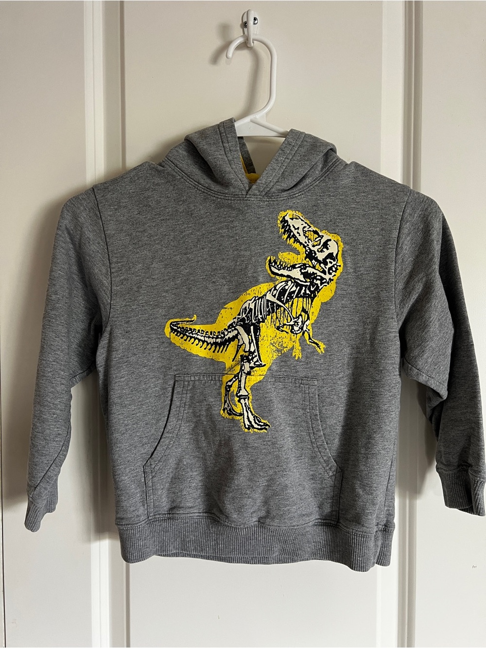 Gymboree Grey Hoodie pullover with Yellow Dinosaur Graphic size 5 cotton